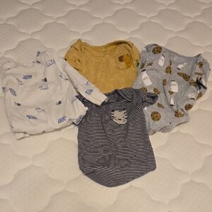 Carter's White Short-Sleeve Onesie with Blue Bear Prints
